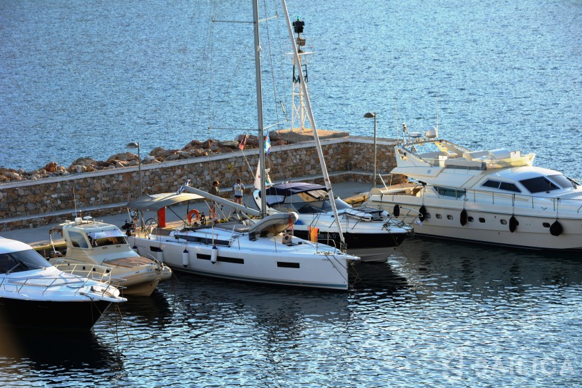 Sun Odyssey 490 - Yacht Charter Sailica
