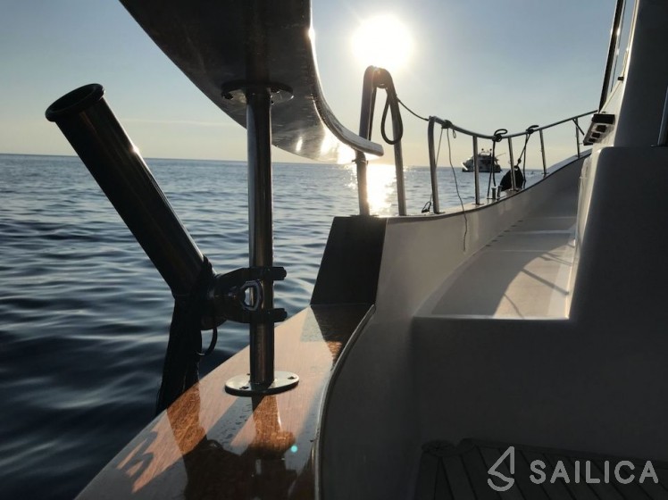 Astilleros Menorca Menorquin 60/130 - Yacht Charter Sailica