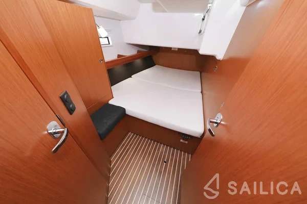 Bavaria 46 Cruiser - Yacht Charter Sailica
