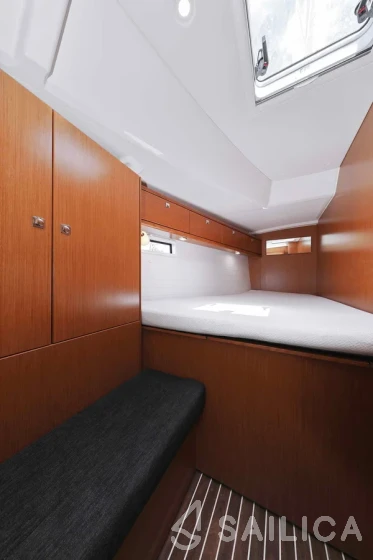 Bavaria 46 Cruiser - Yacht Charter Sailica