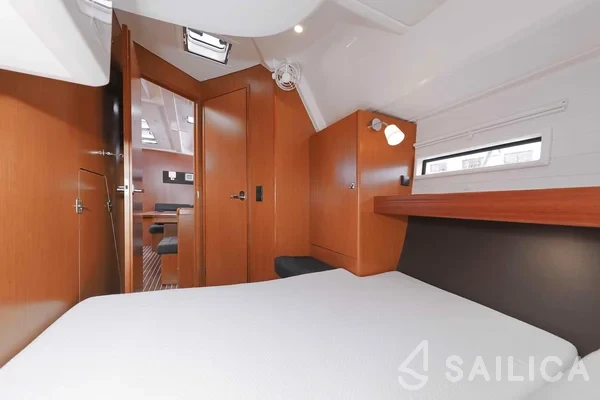 Bavaria 46 Cruiser - Yacht Charter Sailica