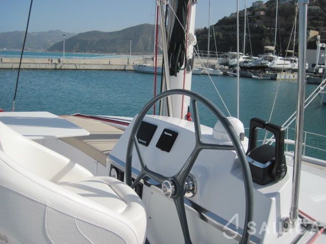 Bali 4.3 - Yacht Charter Sailica