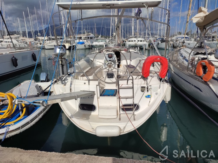 Dufour 41 - Yacht Charter Sailica