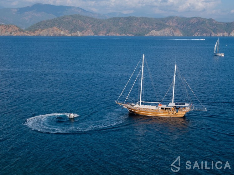 Gulet - Yacht Charter Sailica