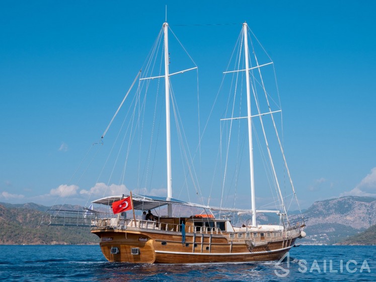 Gulet - Yacht Charter Sailica