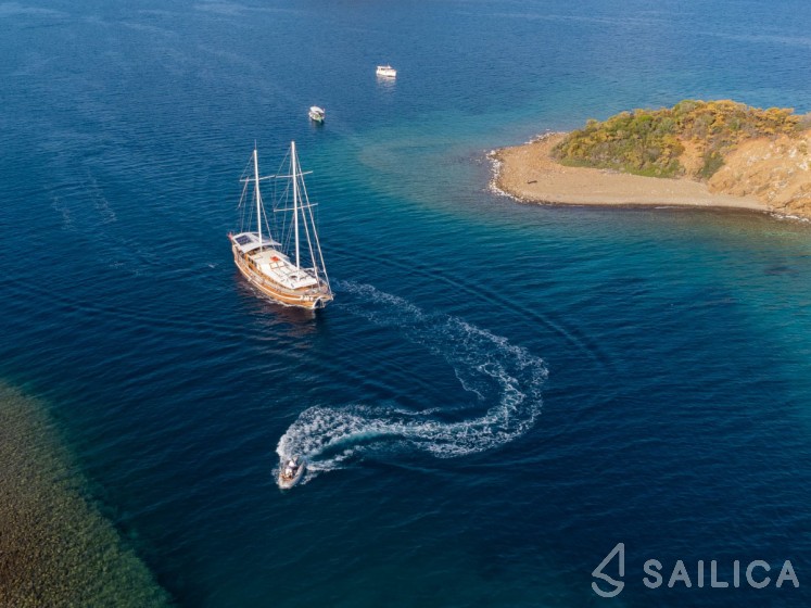 Gulet - Yacht Charter Sailica