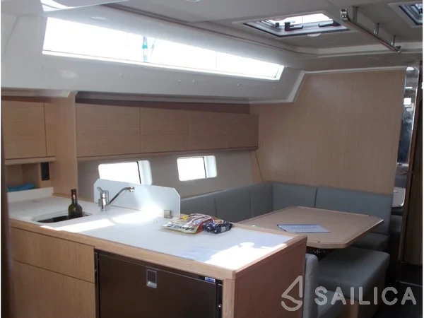 Bavaria C45 - Yacht Charter Sailica