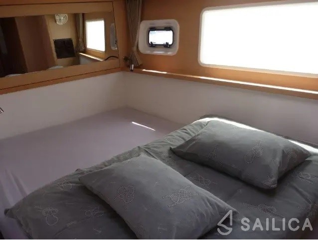 Lagoon 450 S - 4 + 2 cab. - Yacht Charter Sailica