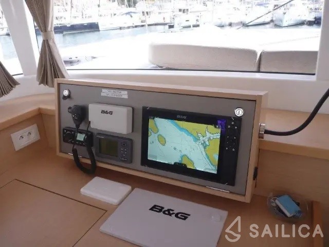 Lagoon 450 S - 4 + 2 cab. - Yacht Charter Sailica