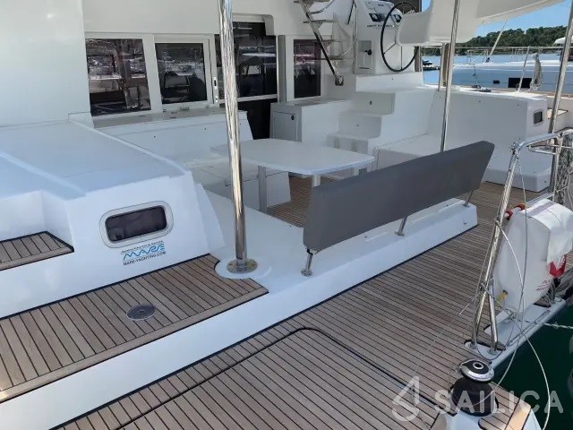 Lagoon 450 S - 4 + 2 cab. - Yacht Charter Sailica