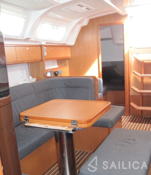 Bavaria 41 Cruiser - Yacht Charter Sailica