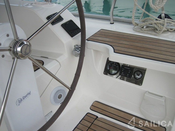 Bavaria 41 Cruiser - Yacht Charter Sailica