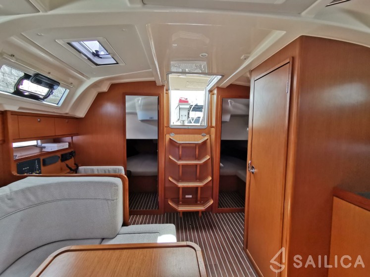 Bavaria 41 Cruiser - Yacht Charter Sailica