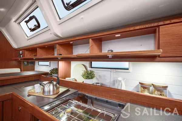 Bavaria 51 Cruiser - Yacht Charter Sailica