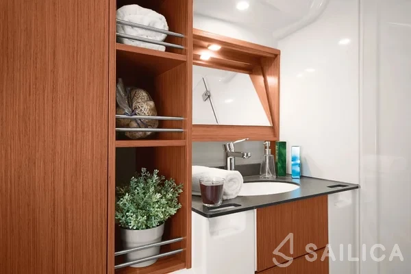 Bavaria 51 Cruiser - Yacht Charter Sailica
