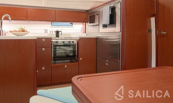 Bavaria 51 Cruiser - Yacht Charter Sailica