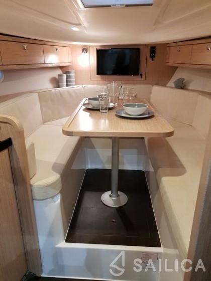 Bavaria S29 - Yacht Charter Sailica