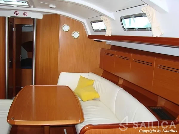 Cyclades 39.3 - Yacht Charter Sailica