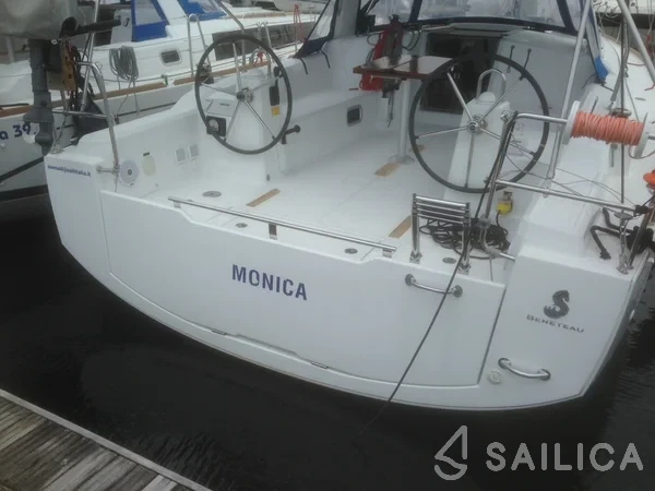 Oceanis 38 - Yacht Charter Sailica