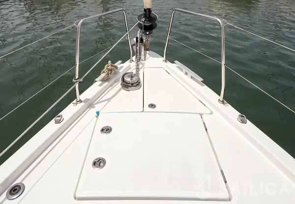 Oceanis 46.1 - Yacht Charter Sailica