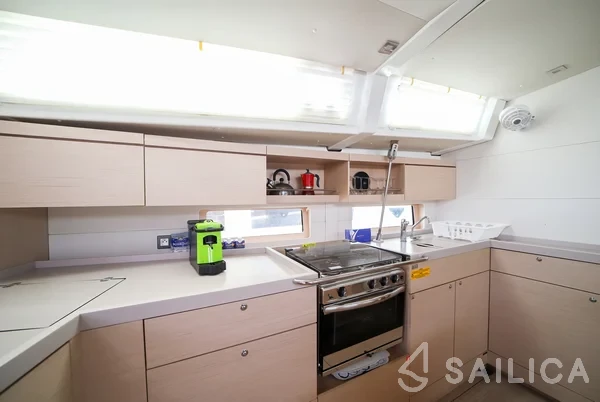 Oceanis 46.1 - Yacht Charter Sailica