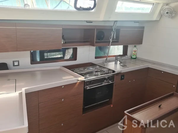Oceanis 46.1 - Yacht Charter Sailica