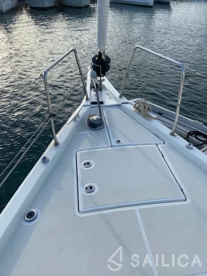 Oceanis 46.1 - Yacht Charter Sailica