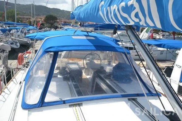 Oceanis 48 - Yacht Charter Sailica