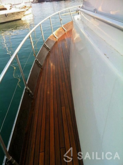 Cantieri di Pisa 56 - Yacht Charter Sailica