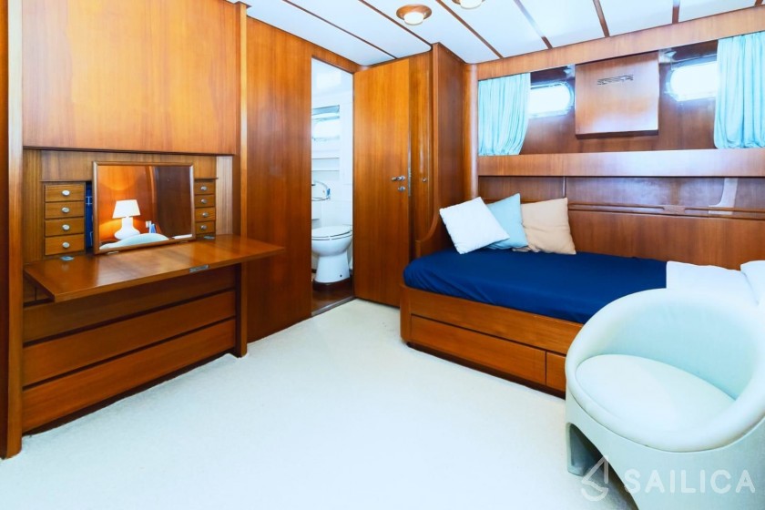 Cantieri di Pisa Pegasus 24 - Yacht Charter Sailica