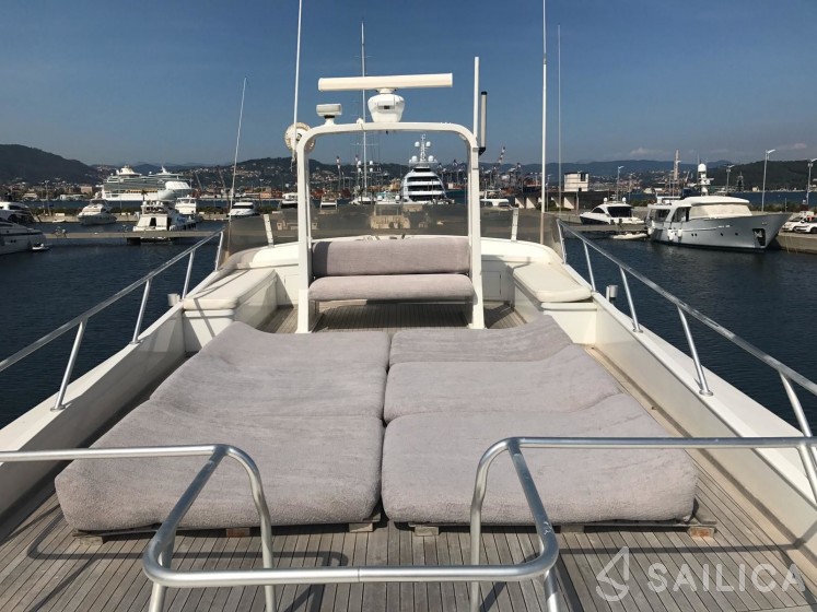 Cantieri di Pisa Pegasus 24 - Yacht Charter Sailica