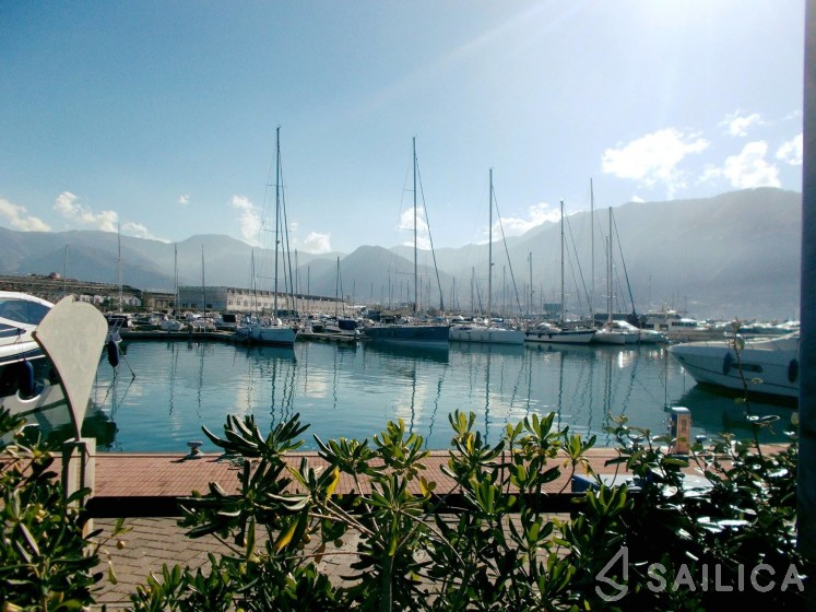 Conam 58 - Yacht Charter Sailica