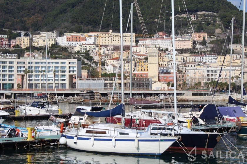 Custom Built - Yacht Charter Sailica