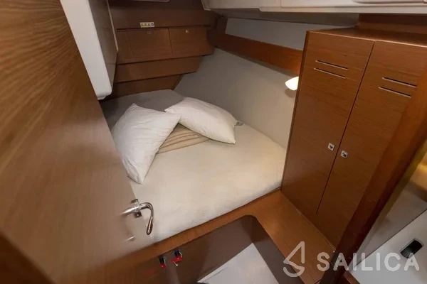 Dufour 360 GL - Yacht Charter Sailica