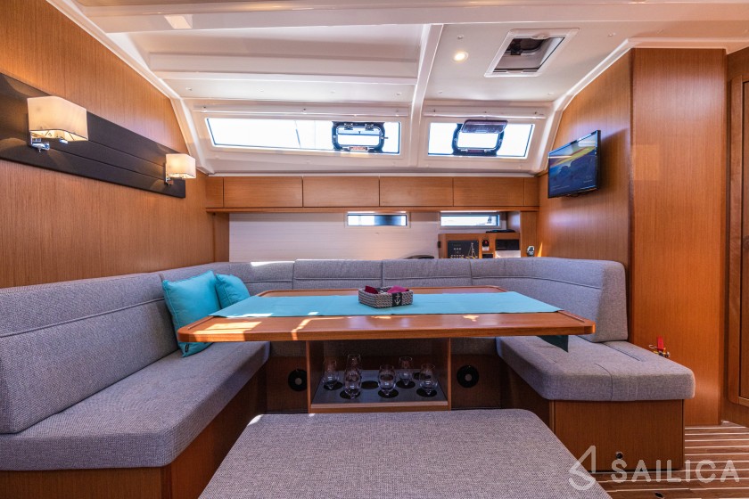 Bavaria Cruiser 46 - Yacht Charter Sailica