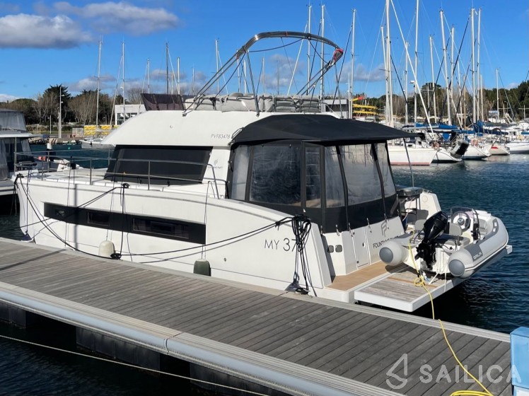 MY 37 - Yacht Charter Sailica