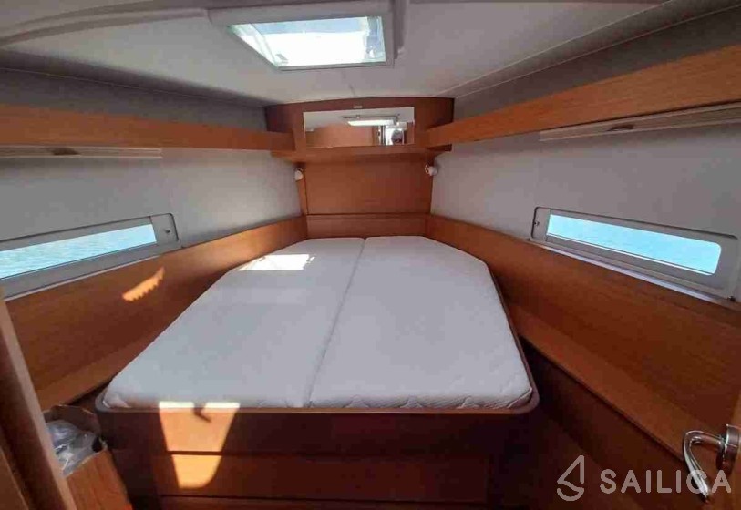 Dufour 430 - Yacht Charter Sailica
