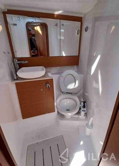 Dufour 430 - Yacht Charter Sailica