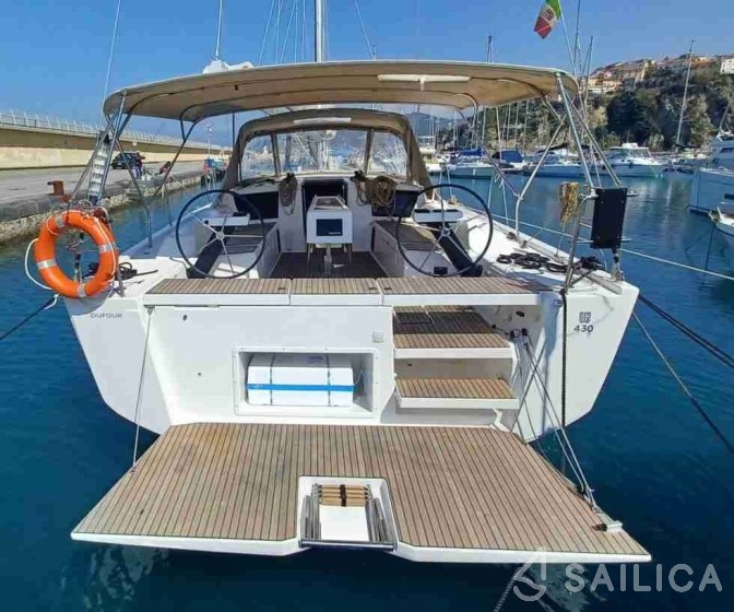 Dufour 430 - Yacht Charter Sailica