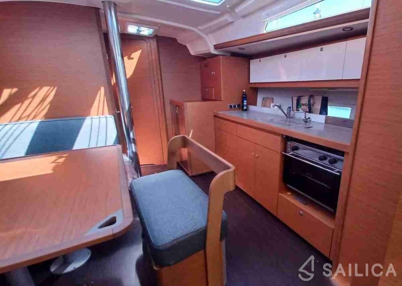 Dufour 430 - Yacht Charter Sailica