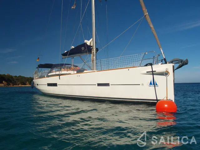 Dufour 500 GL - Yacht Charter Sailica