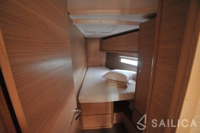 Dufour 500 GL - Yacht Charter Sailica
