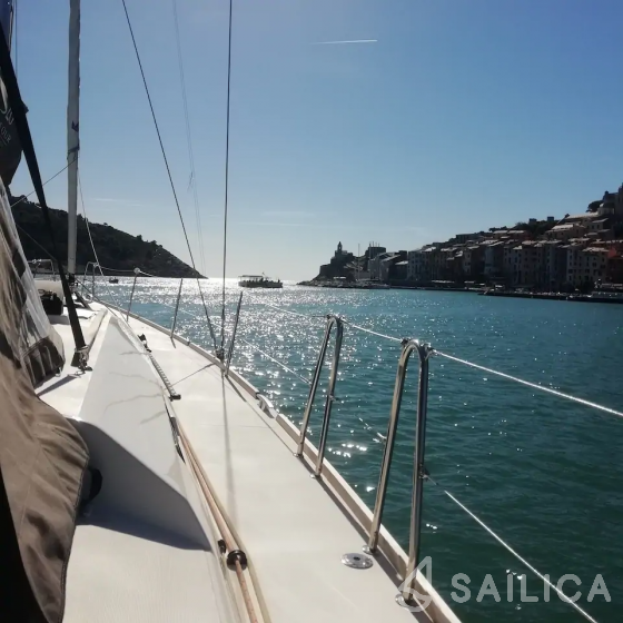 Dufour 525 GL - Yacht Charter Sailica