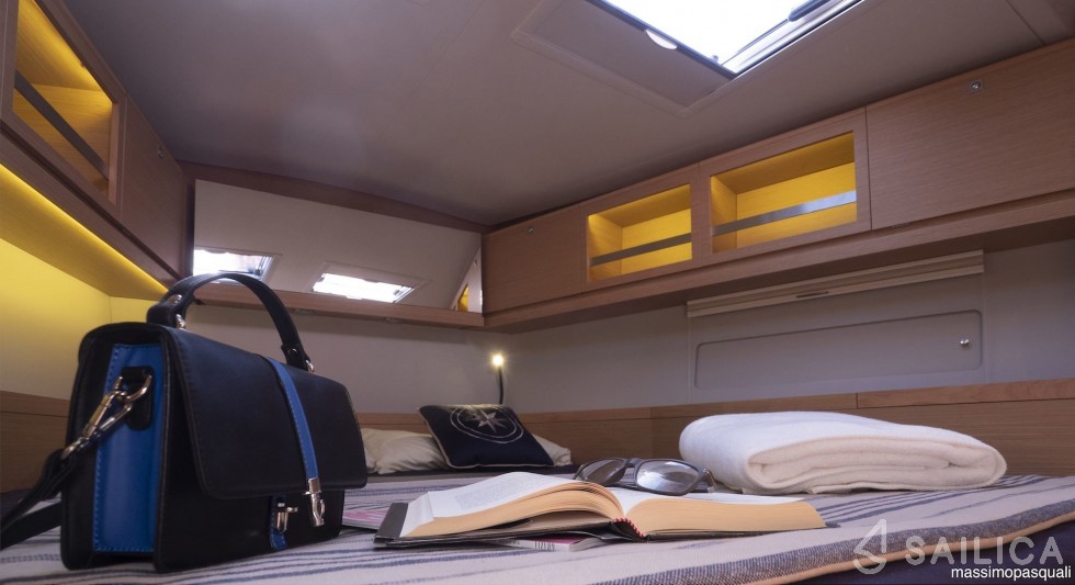 Dufour 525 GL - Yacht Charter Sailica