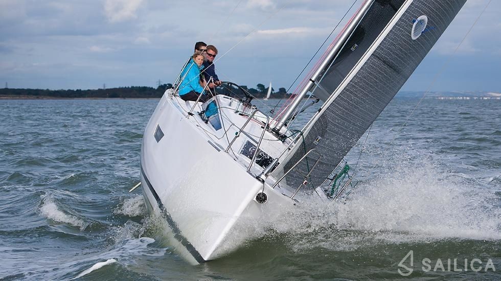Elan 320 - Yacht Charter Sailica