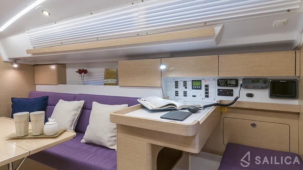 Elan 320 - Yacht Charter Sailica