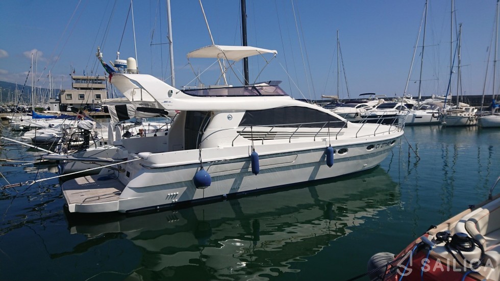 Enterprise 46 - Yacht Charter Sailica
