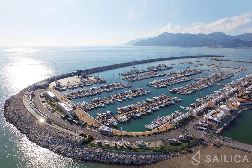 Enterprise 46 - Yacht Charter Sailica