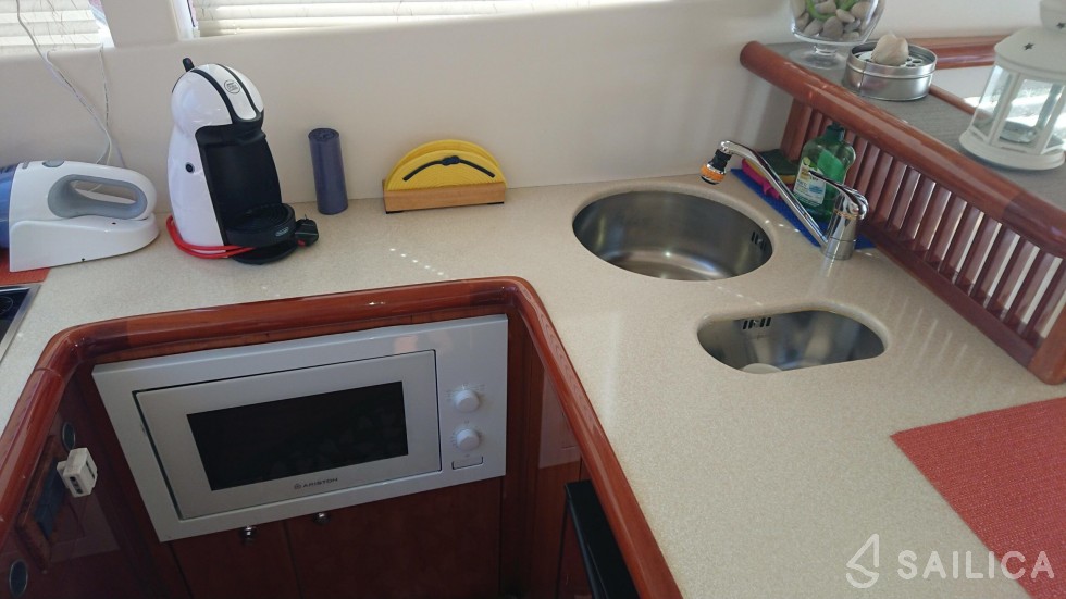 Enterprise 46 - Yacht Charter Sailica