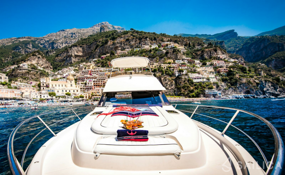 Faeton 10.40 - Yacht Charter Sailica